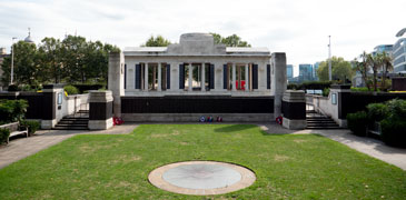 What’s the biggest war memorial in the UK?