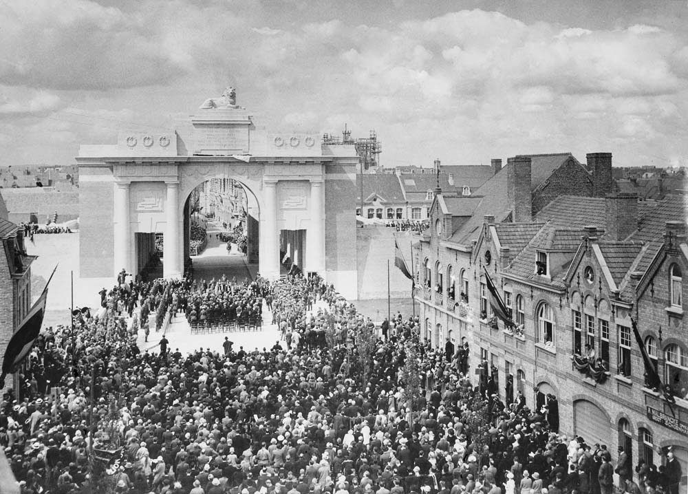 The unveiling of the Menin Gate memorial featuring a crowd of thousands of people lining Ipres city streets.