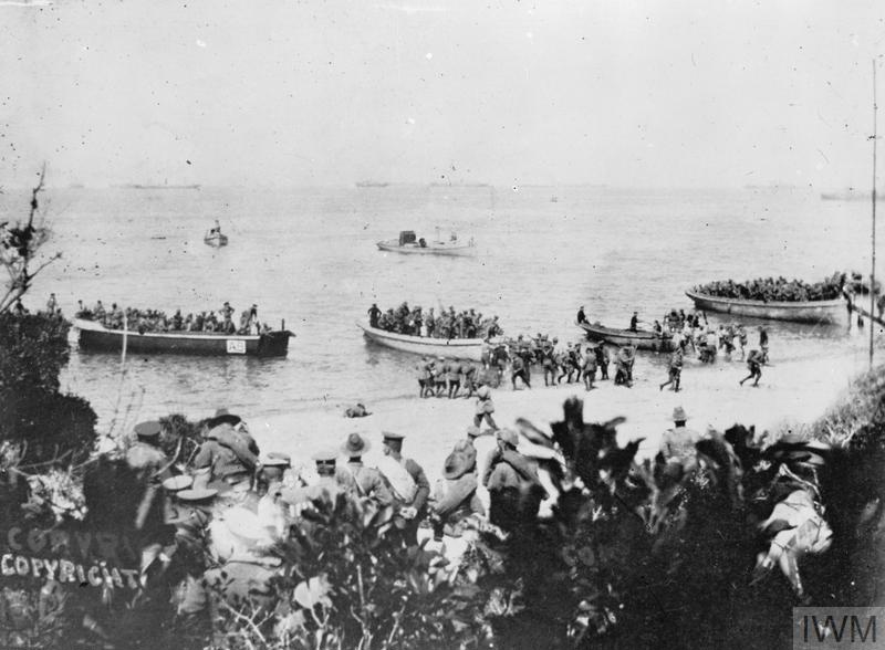 Australian soldiers coming ashore in their small boats at Gallipoli in April 1915