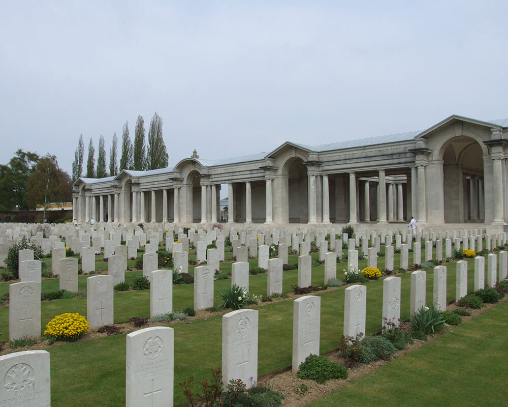 FAUBOURG D'AMIENS CEMETERY