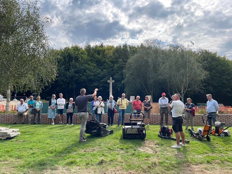 Talk at Hedge Row Trench Cemetery