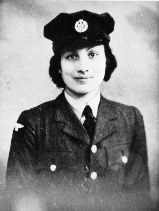 Blac and white portrait of Noor Inayat-Khan
