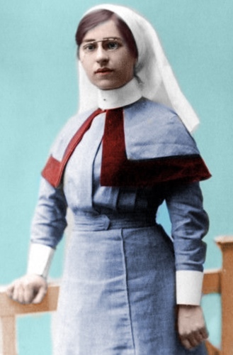 Colourised portrait of Nurse Nellie Spindler